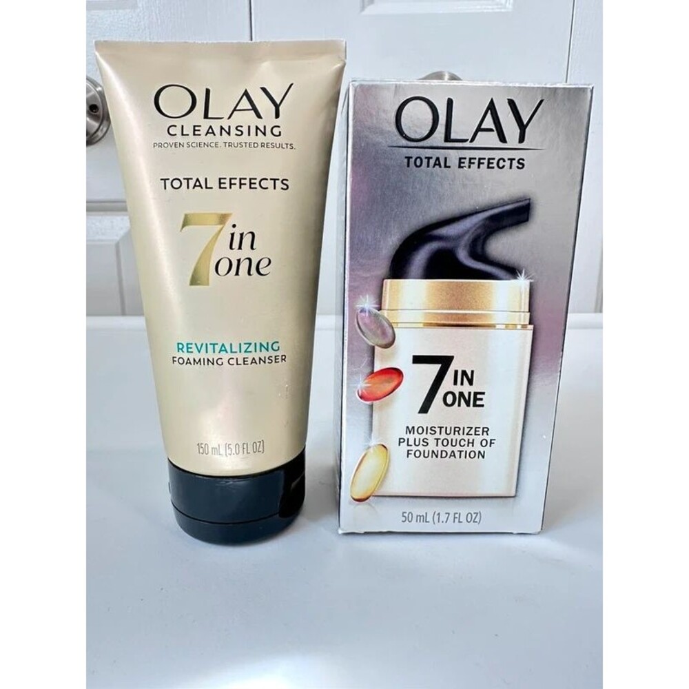 Olay 7-in-1 Total Effects cleanser and moisturizer 2 pc set